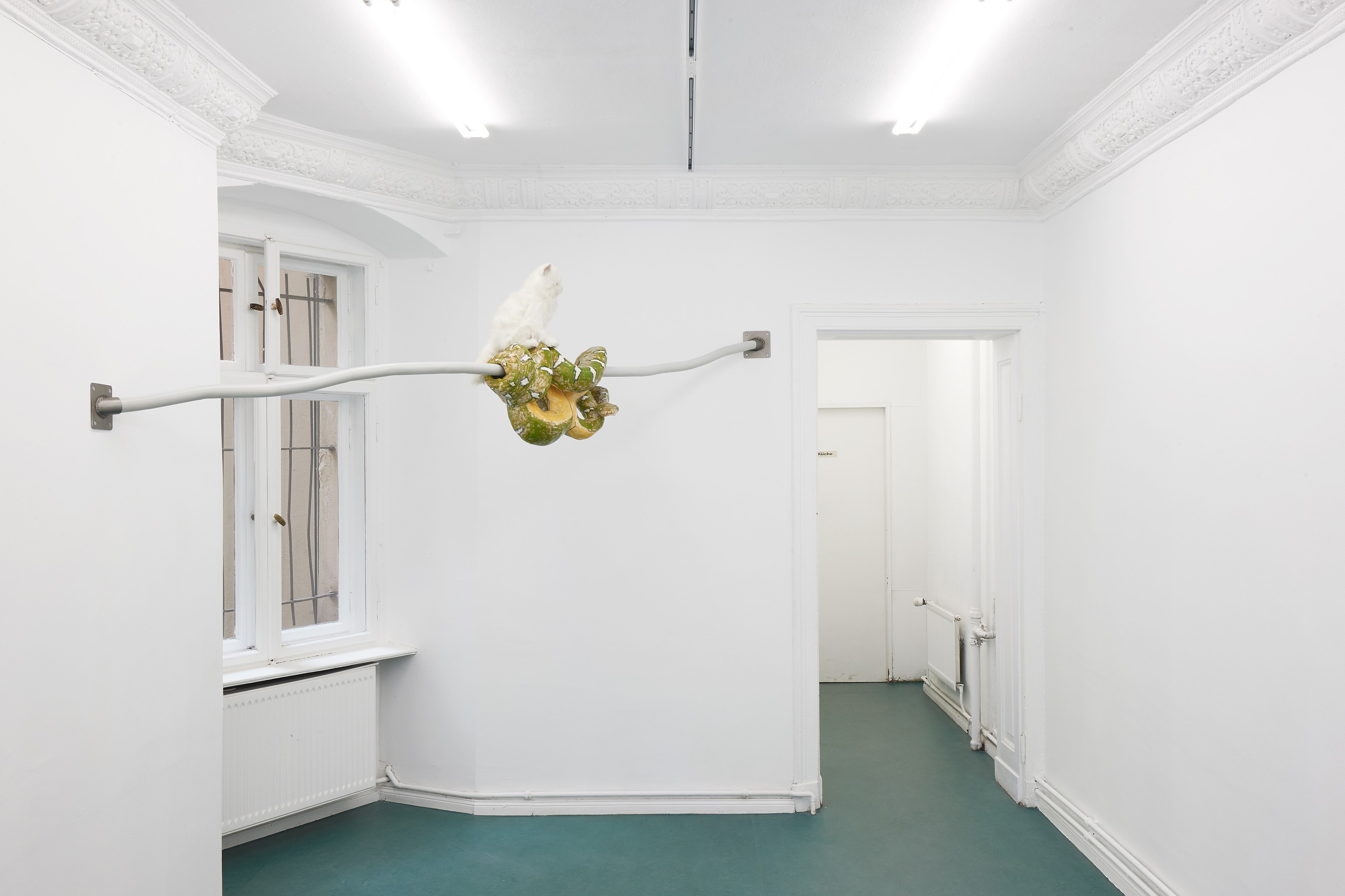Gerrit Frohne-Brinkmann, Prop and Predator at Galerie Noah Klink, photo 5