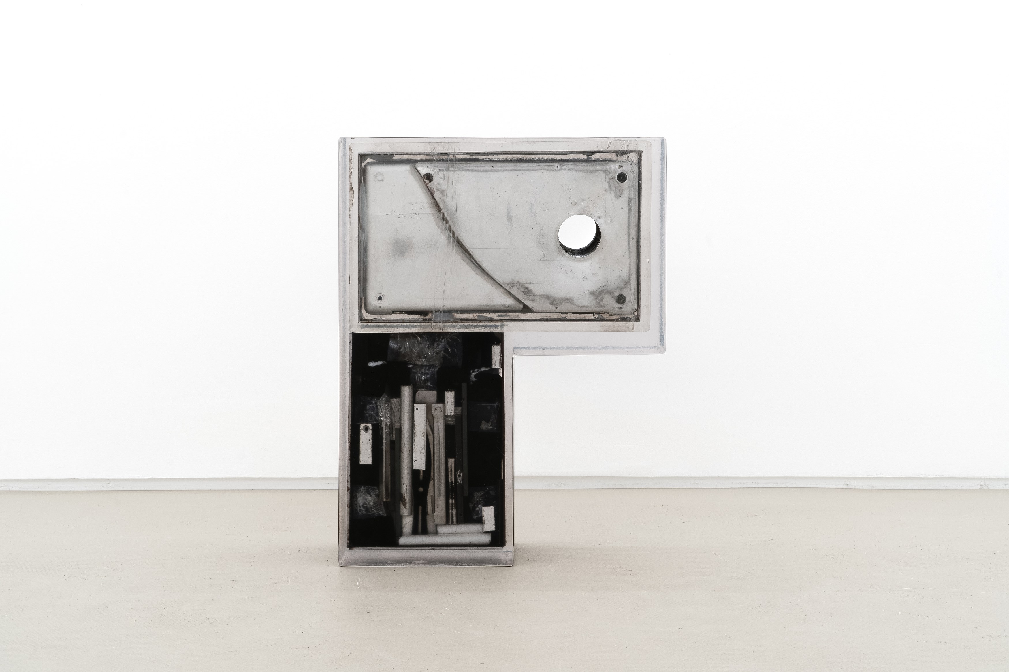 Jason Gringler, Studio at Lo Brutto Stahl, photo 30