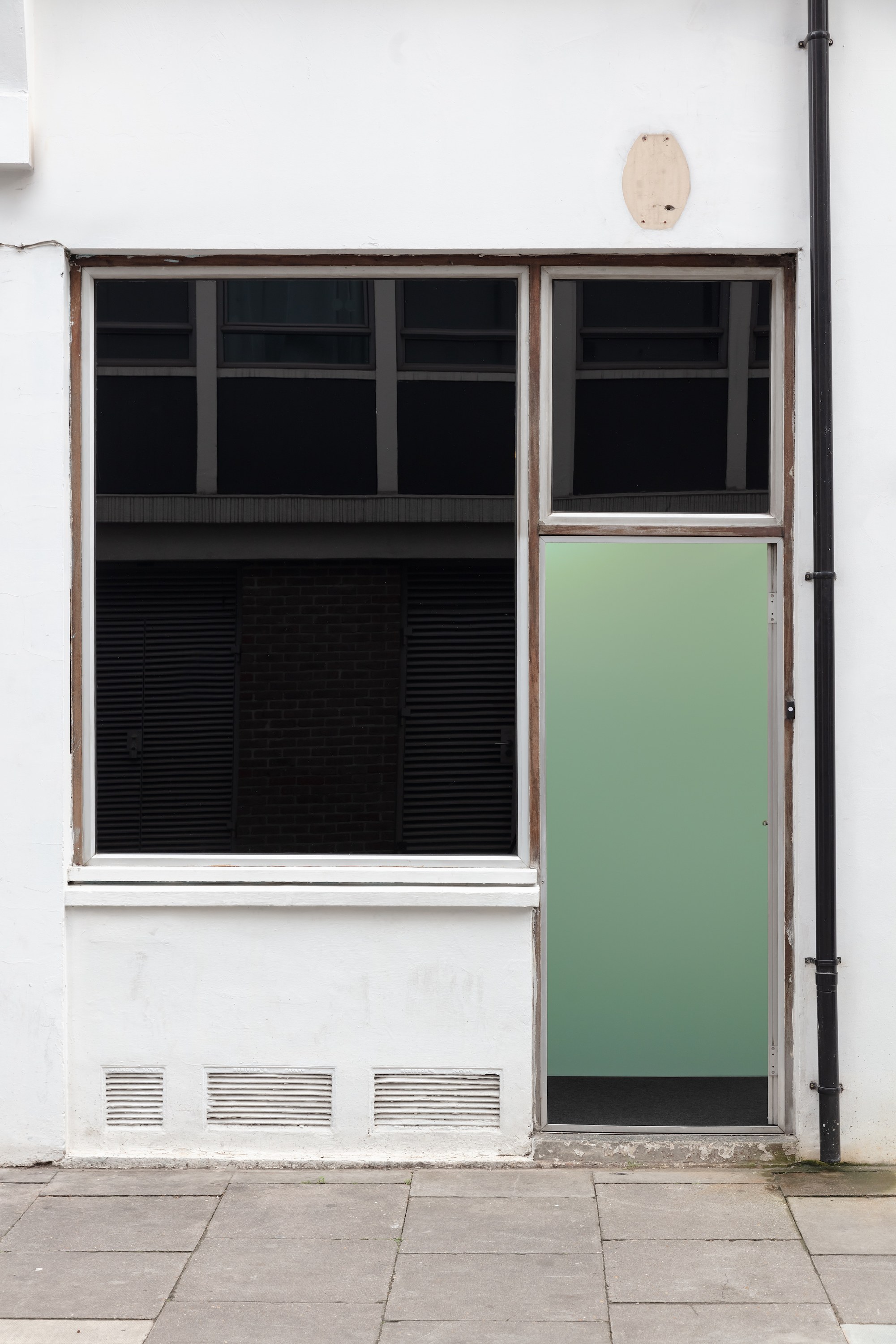 Ryan Huggins, Pluto at A. Squire, photo 4