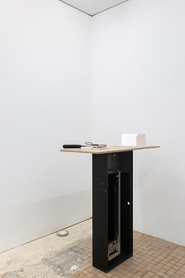 Image 4 of 28
