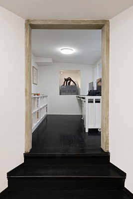 Image 10 of 40