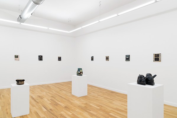 Image 4 of 34