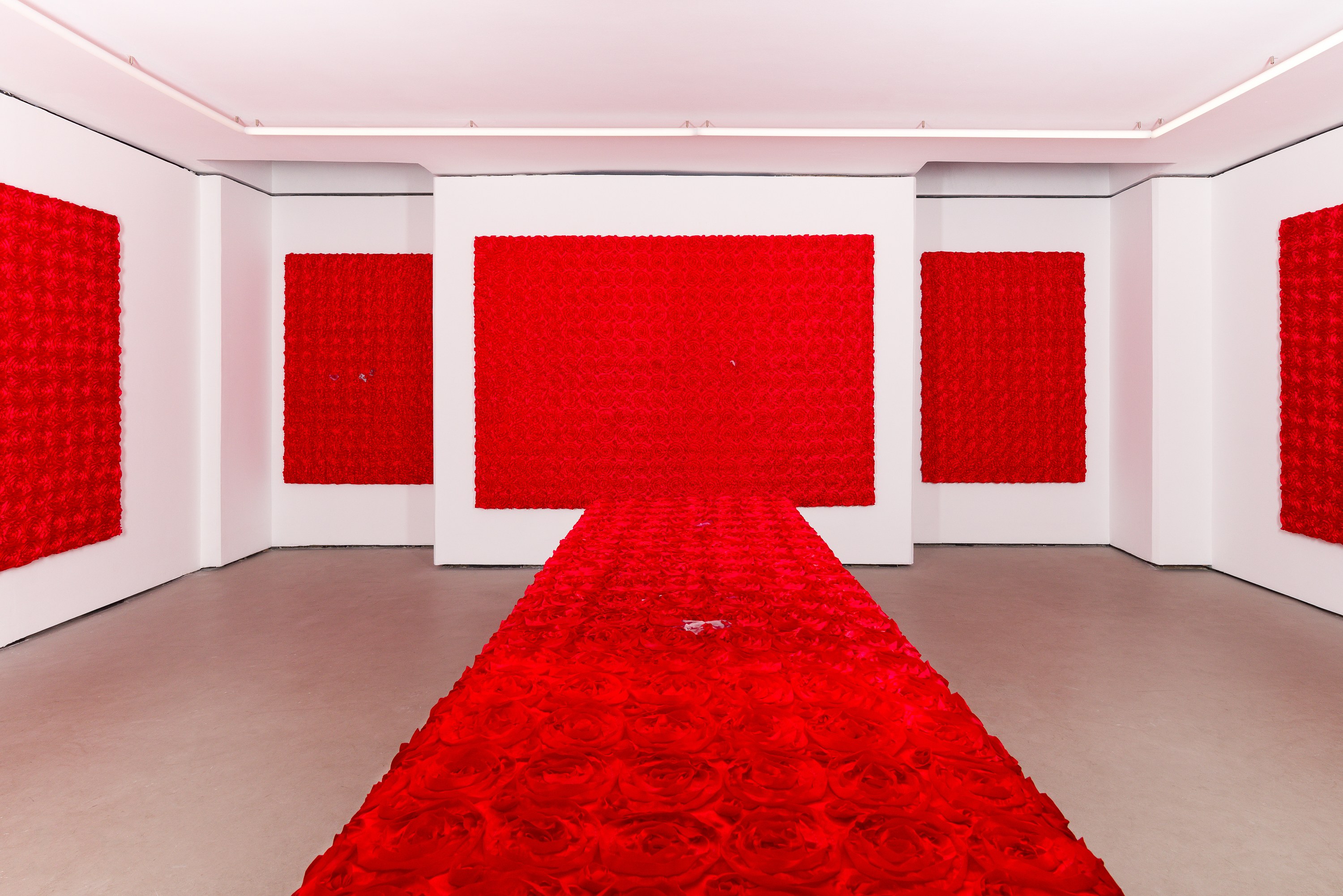 Puppies Puppies (Jade Guanaro Kuriki-Olivo), Trigger Warning at Galerie Balice Hertling, photo 23