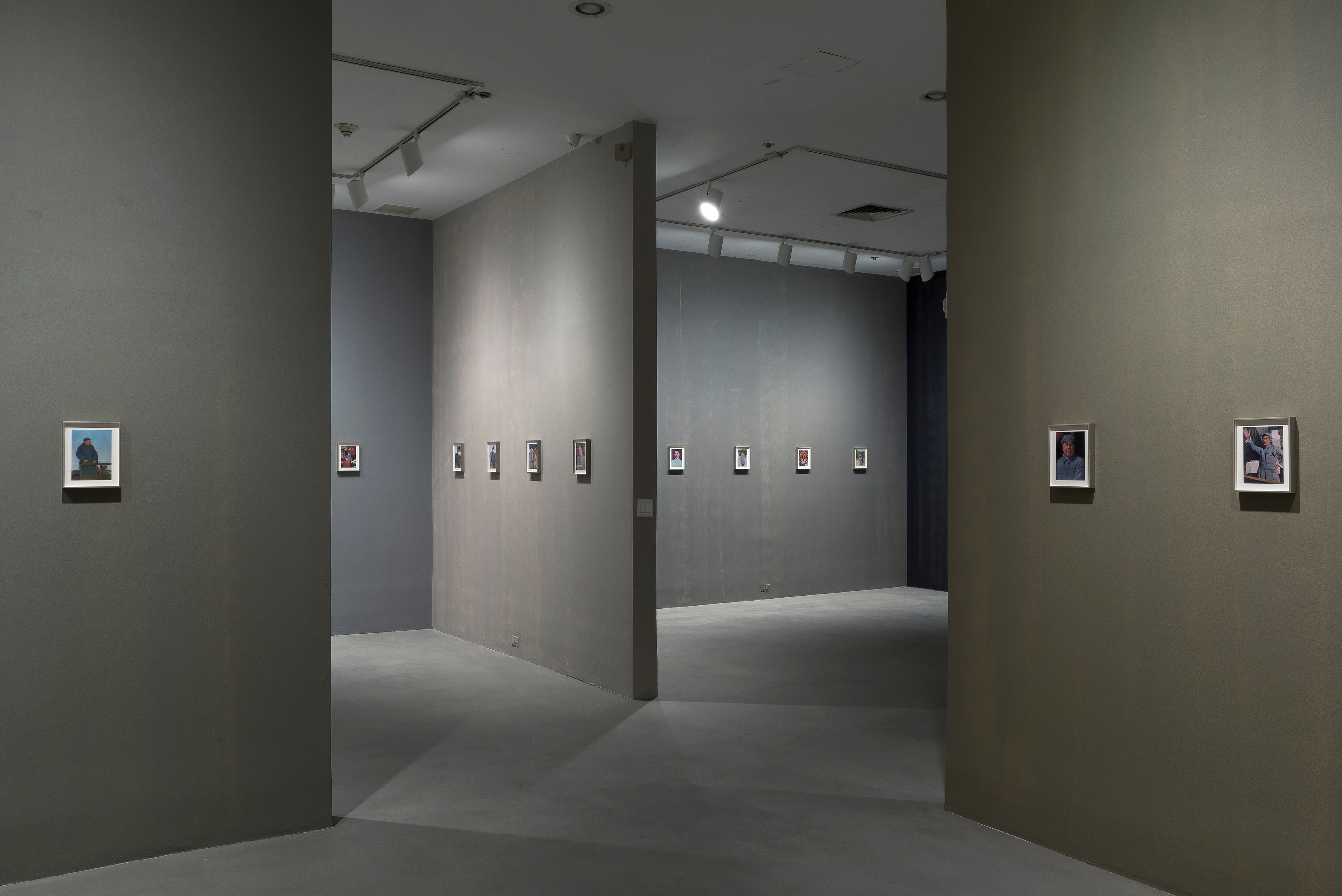 Lutz Bacher, The Long March at 80WSE, photo 6
