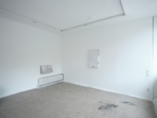 Image 4 of 36