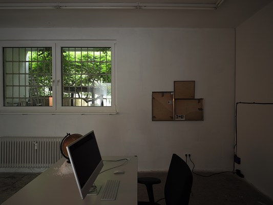 Image 11 of 36
