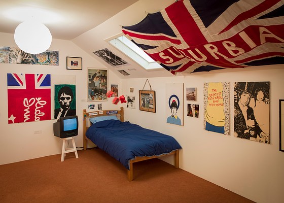 Image 10 of 39