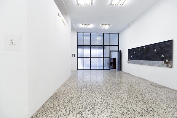 Image 1 of 24