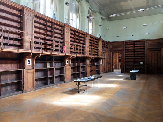 Image 11 of 32