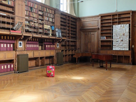 Image 17 of 32