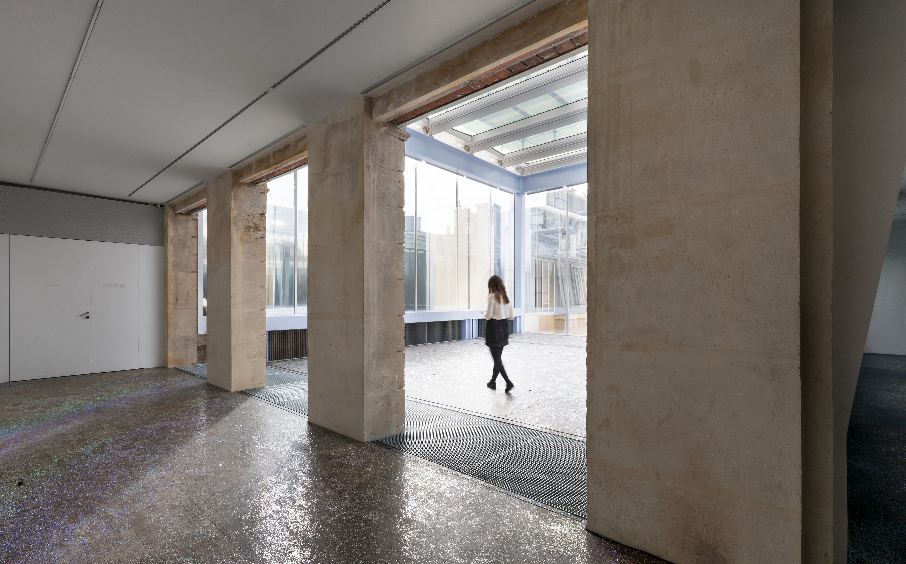 Lutz Bacher, The Silence of the Sea at Lafayette Anticipations, photo 25