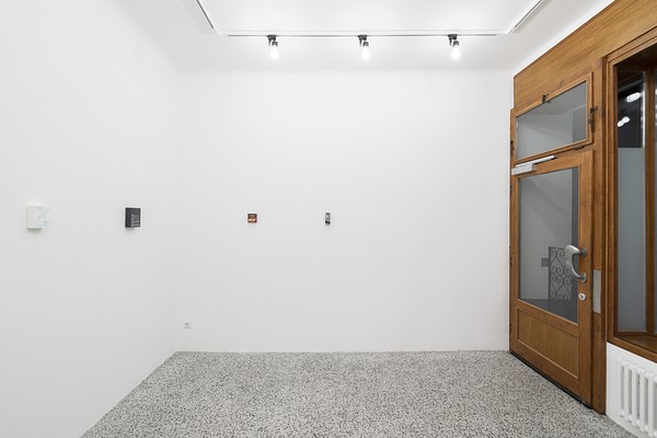 Image 2 of 19
