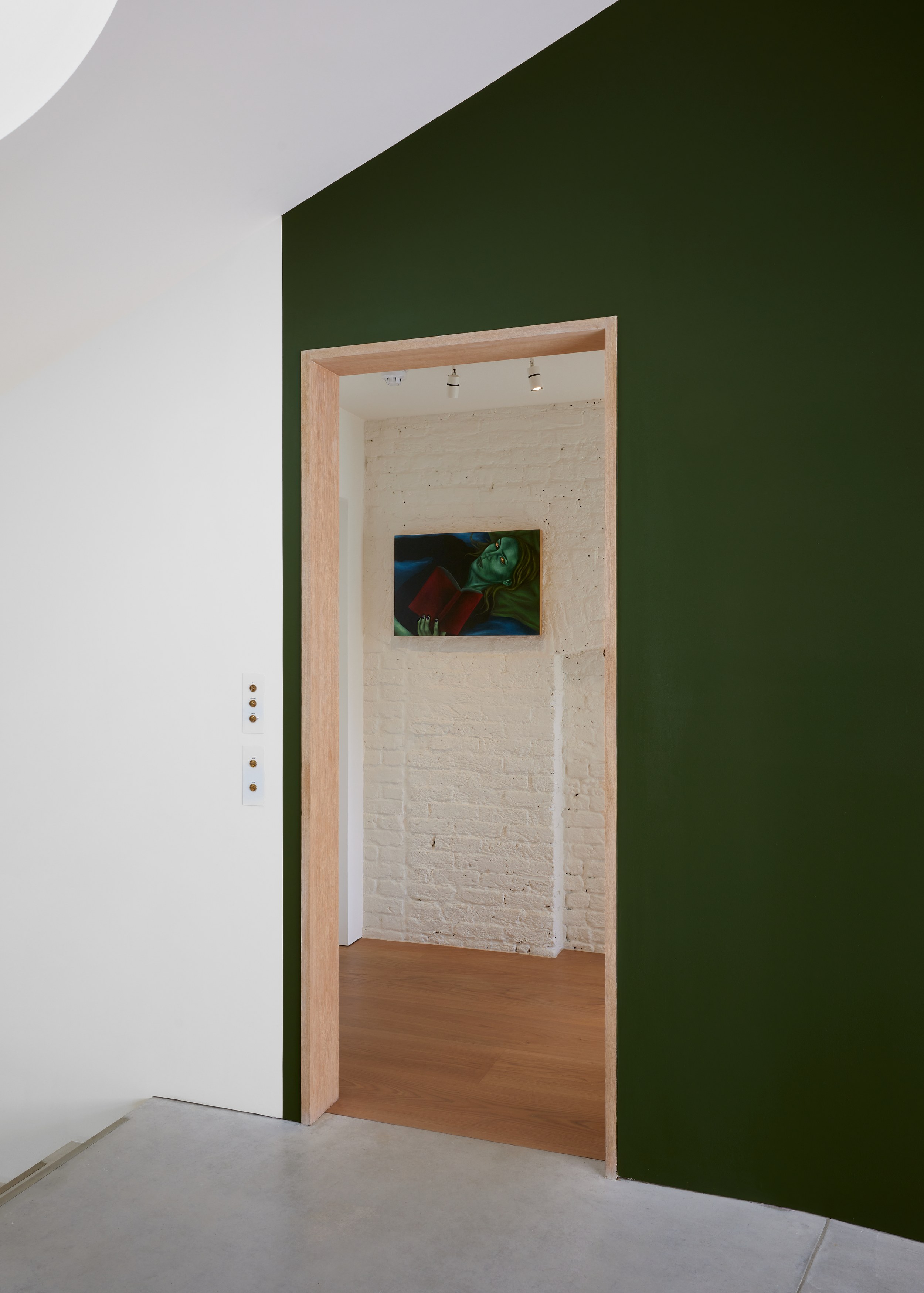 Lewis Hammond, This Glass House at The Perimeter, photo 13