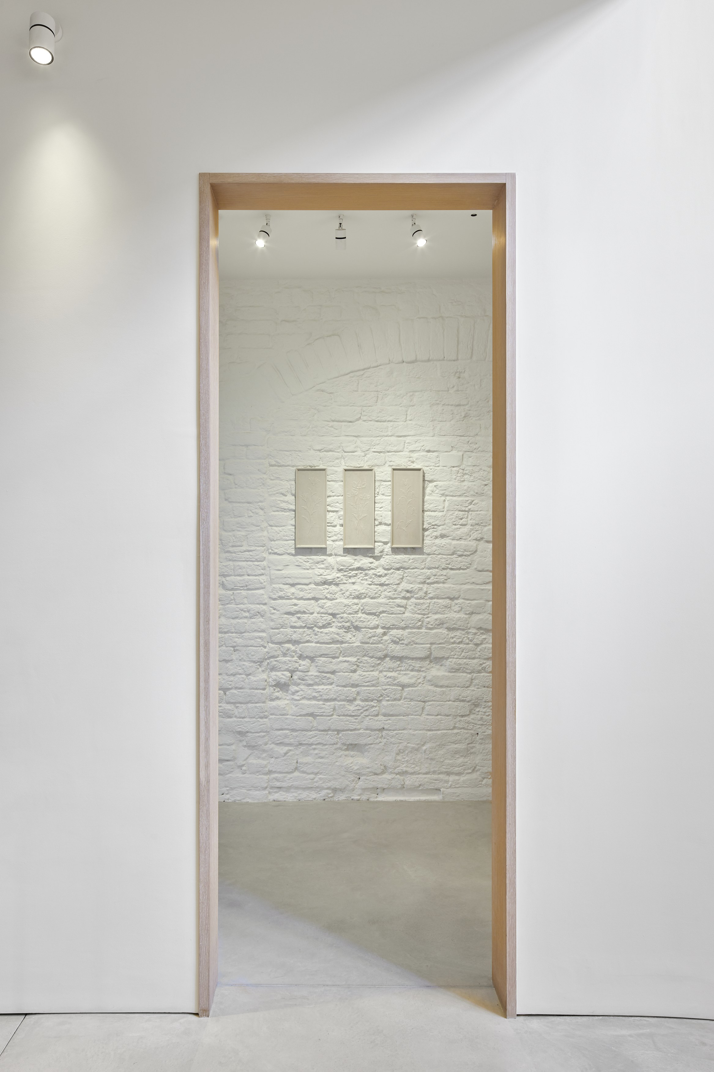 Lewis Hammond, This Glass House at The Perimeter, photo 23