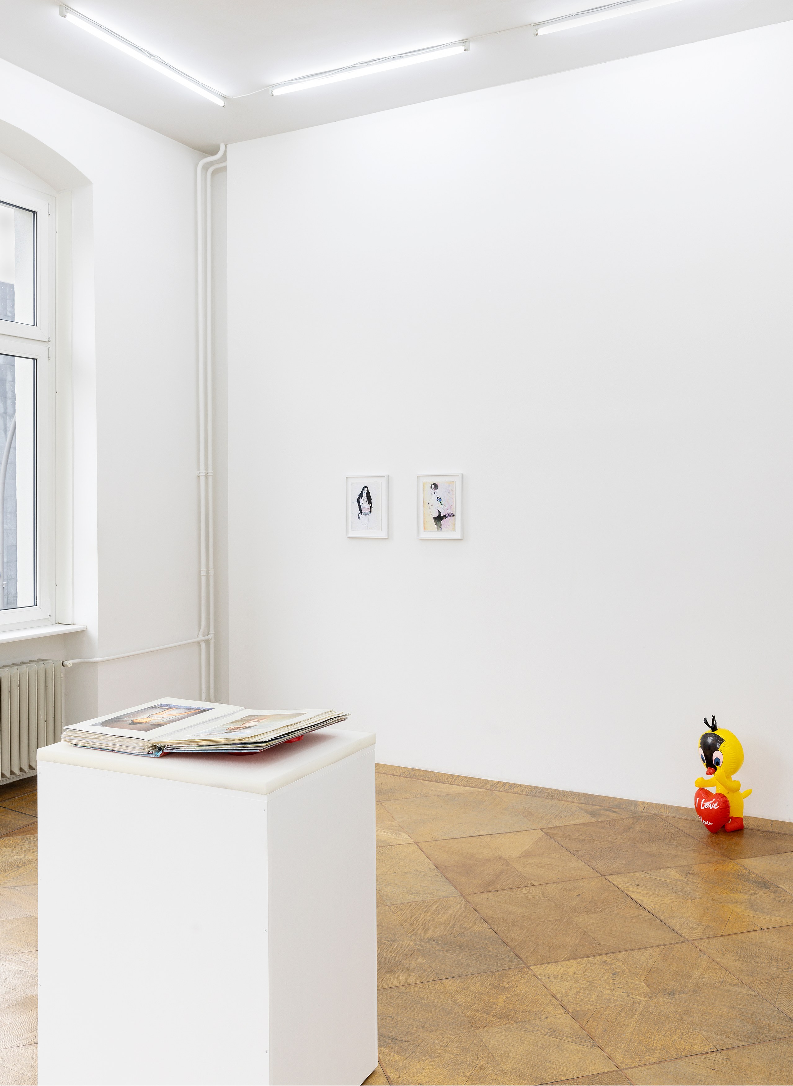 Thomas Cap de Ville, shrugs at Lars Friedrich, photo 3