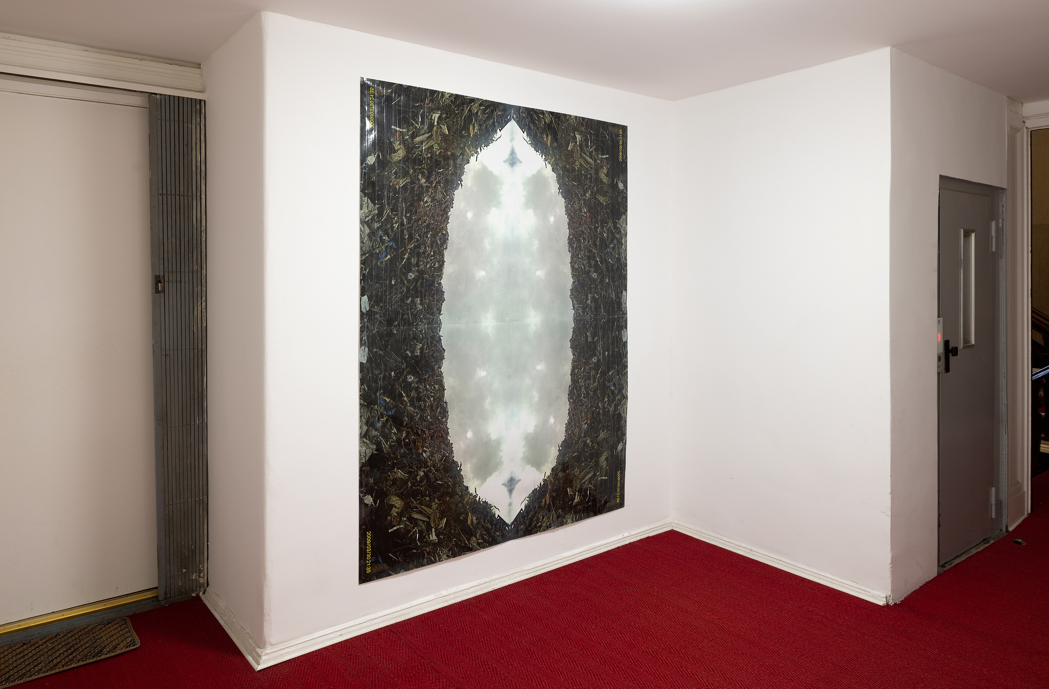 Thomas Cap de Ville, shrugs at Lars Friedrich, photo 11