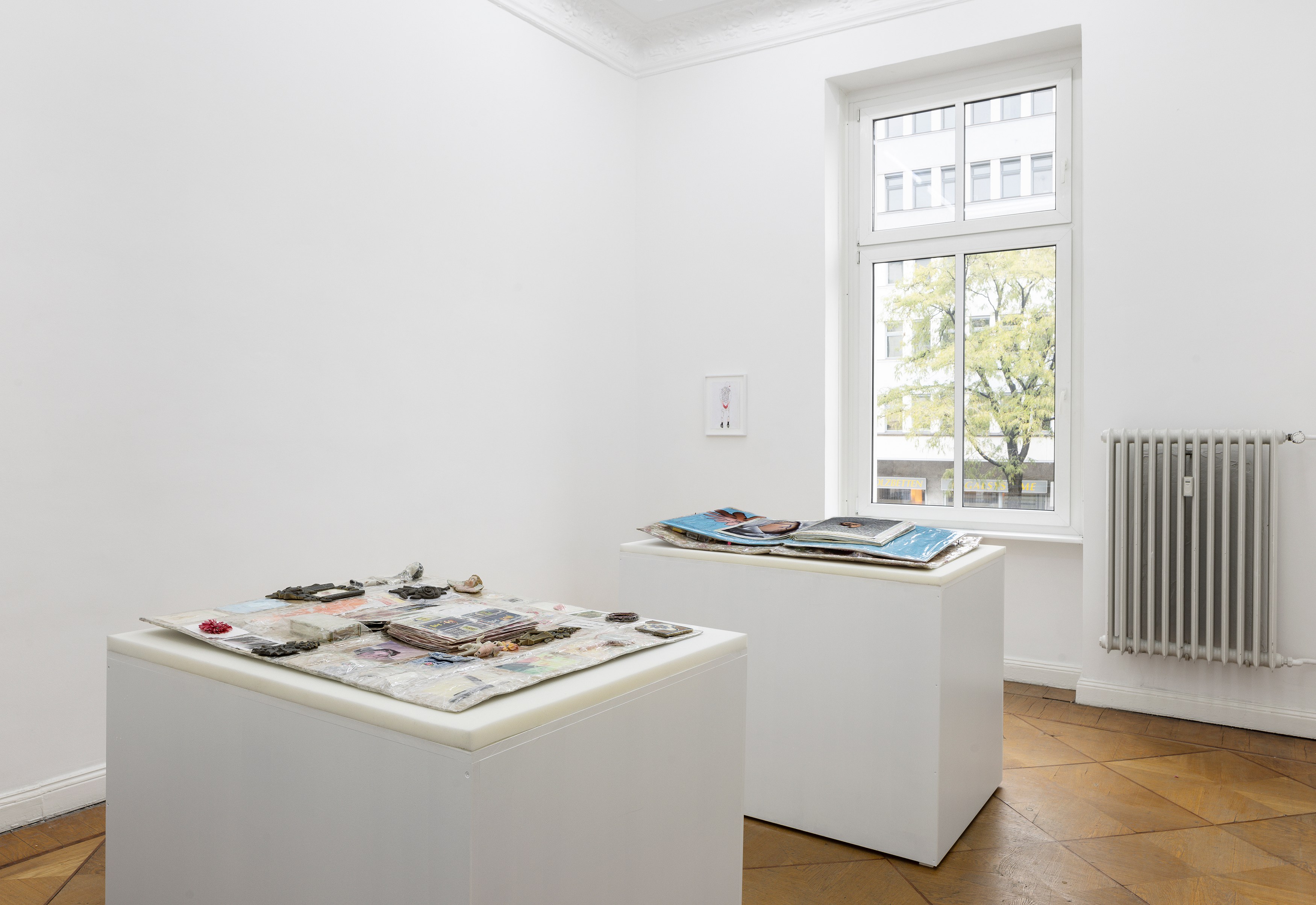 Thomas Cap de Ville, shrugs at Lars Friedrich, photo 12