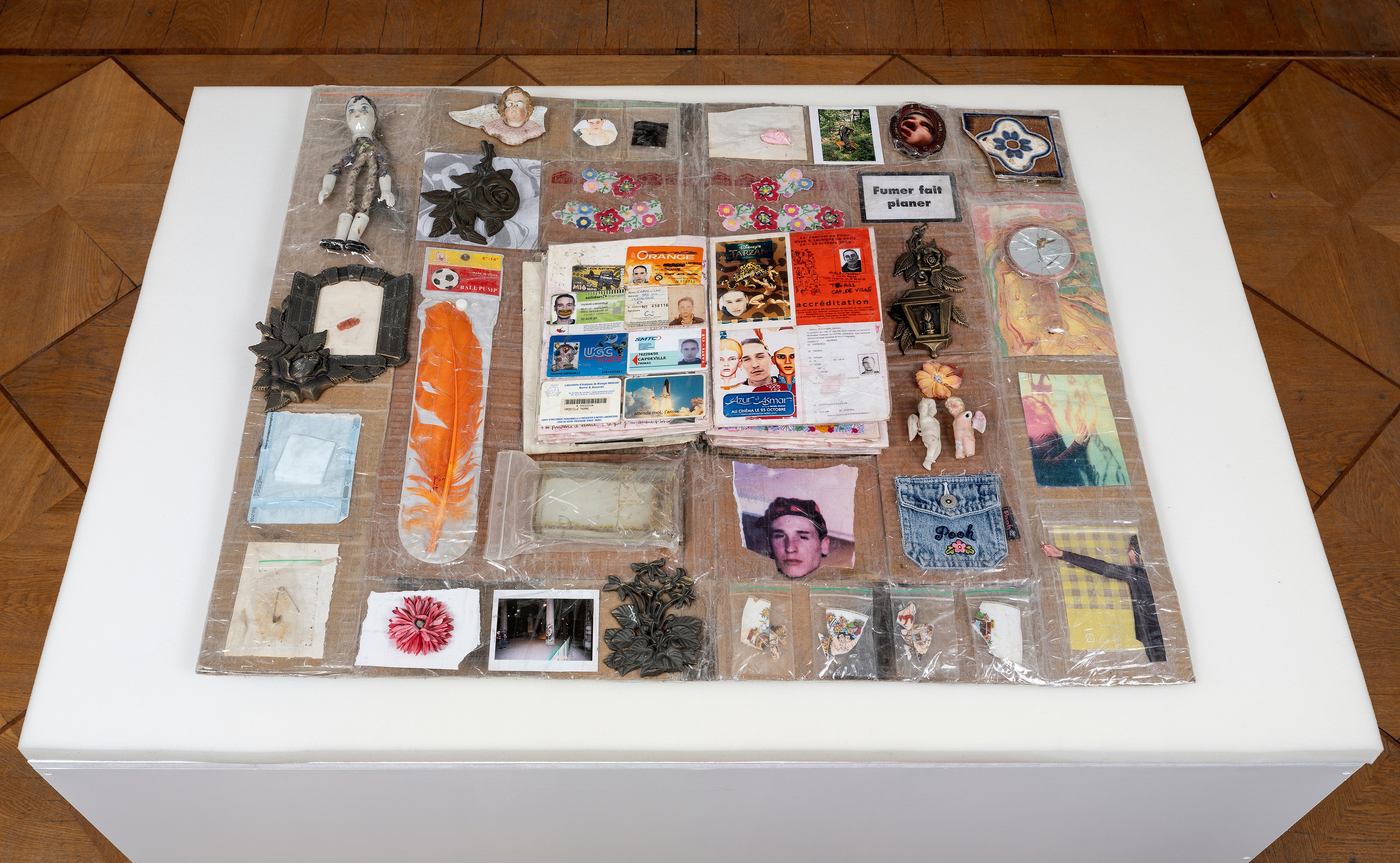 Thomas Cap de Ville, shrugs at Lars Friedrich, photo 16