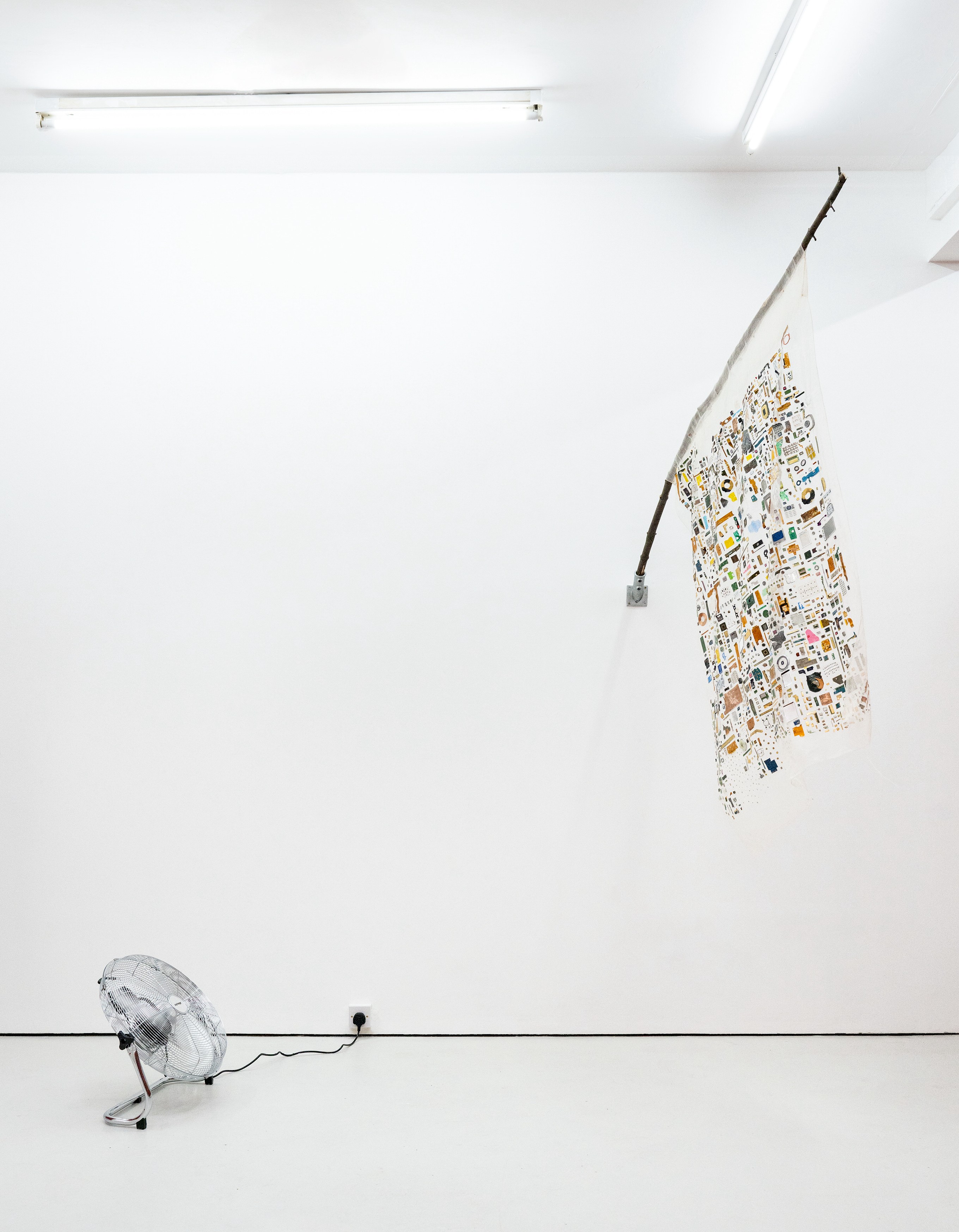Antonio Társis, Storm in a teacup at Carlos/Ishikawa, photo 9