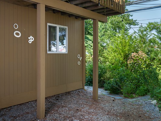 Image 16 of 21