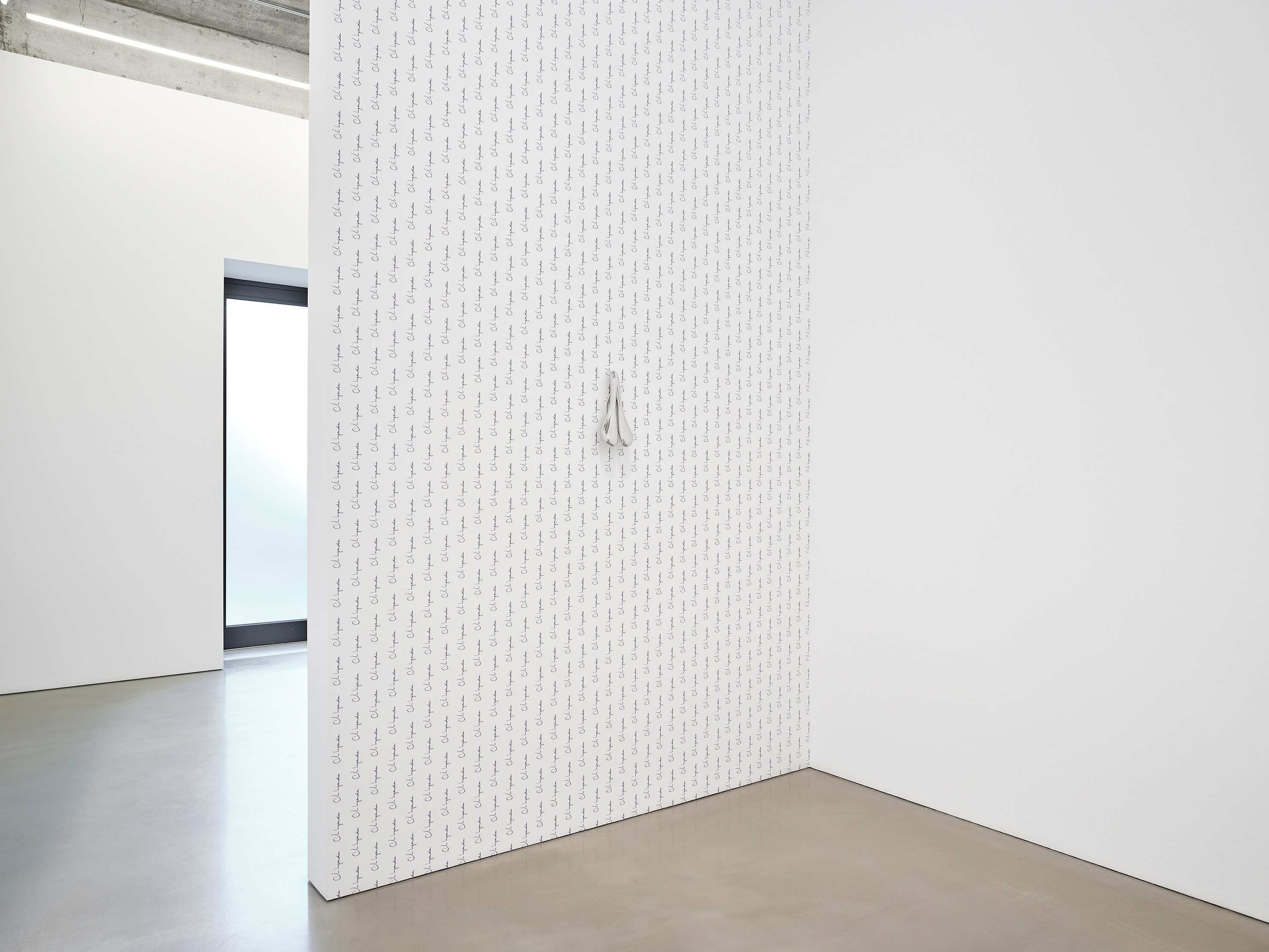 Alexandra Bircken, Gebrochenes Pferd at Museum St, photo 3