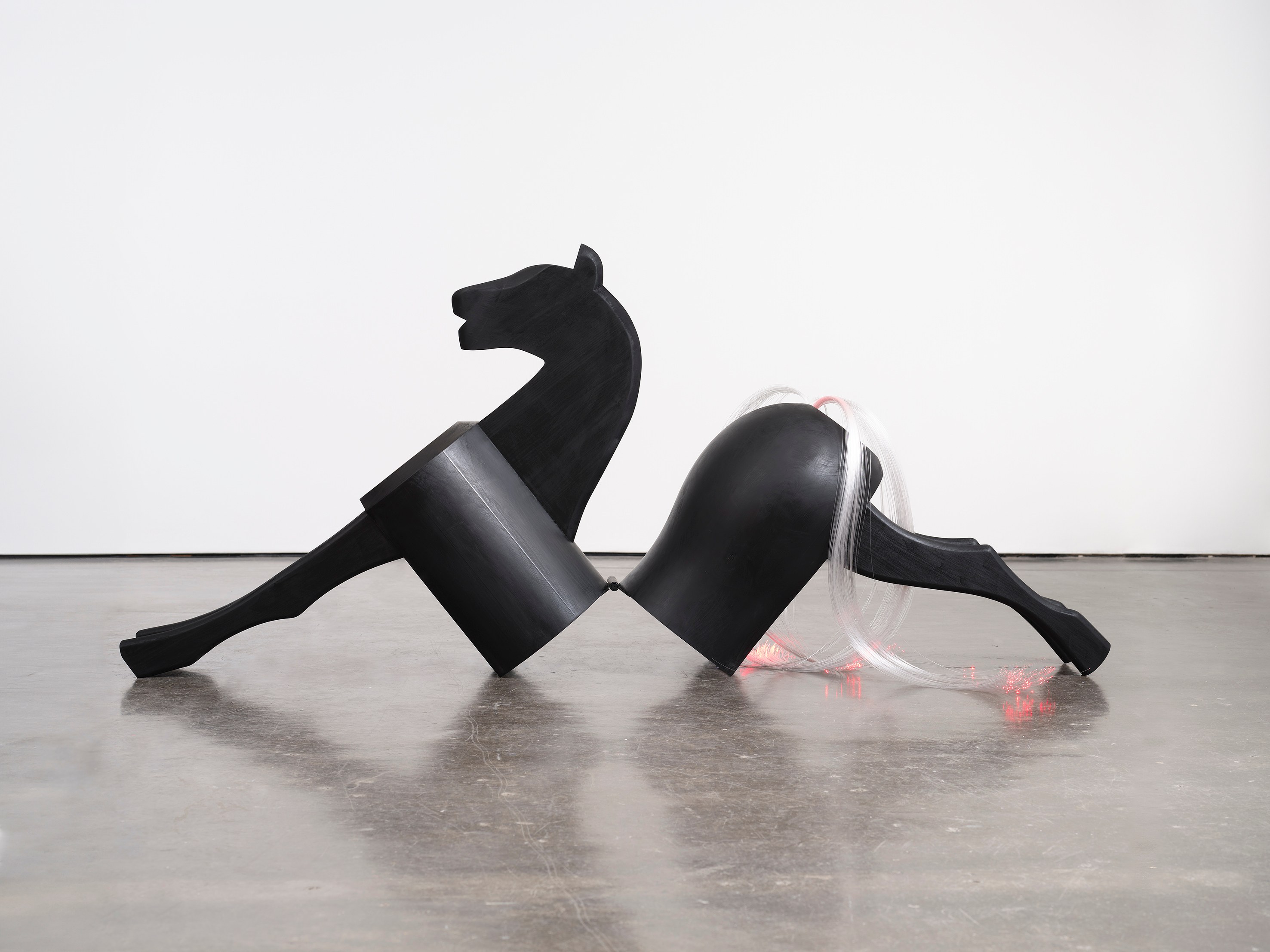 Alexandra Bircken, Gebrochenes Pferd at Museum St, photo 10