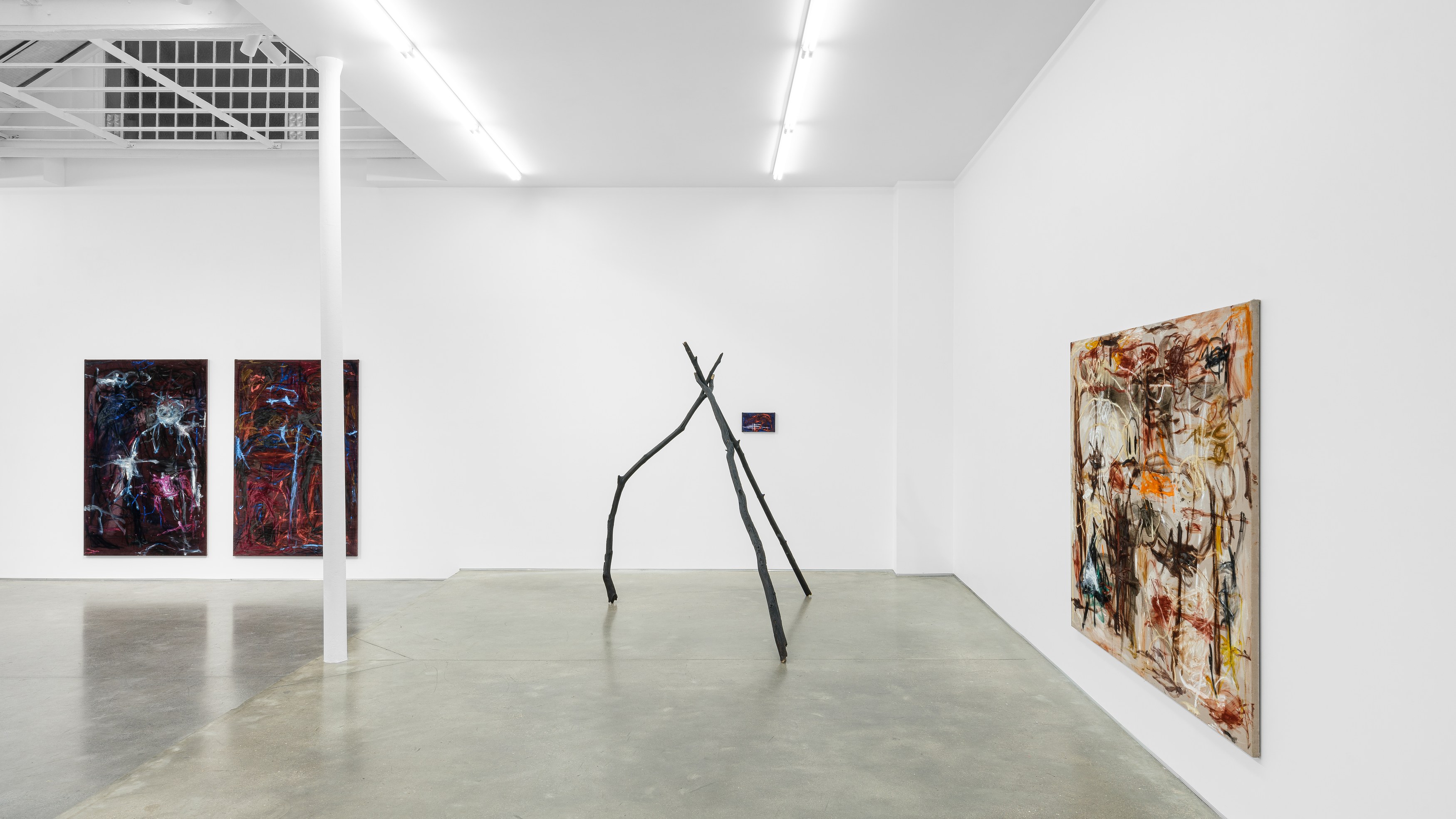 Julian Farade, hors milieux at Galerie Derouillon, photo 2
