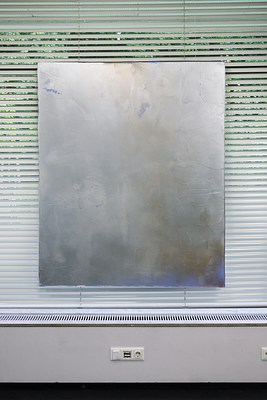 Image 4 of 28