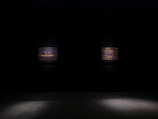 Image 4 of 32