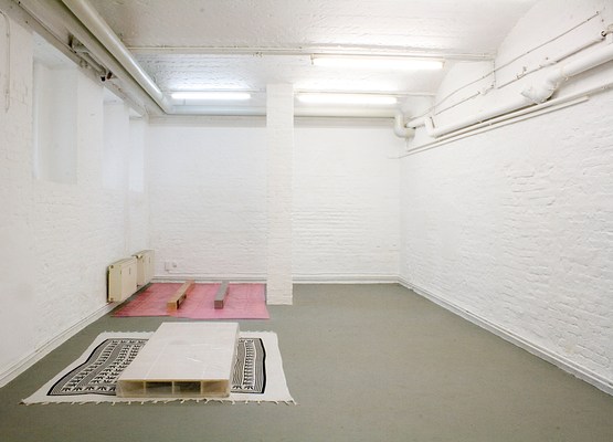 Image 4 of 6