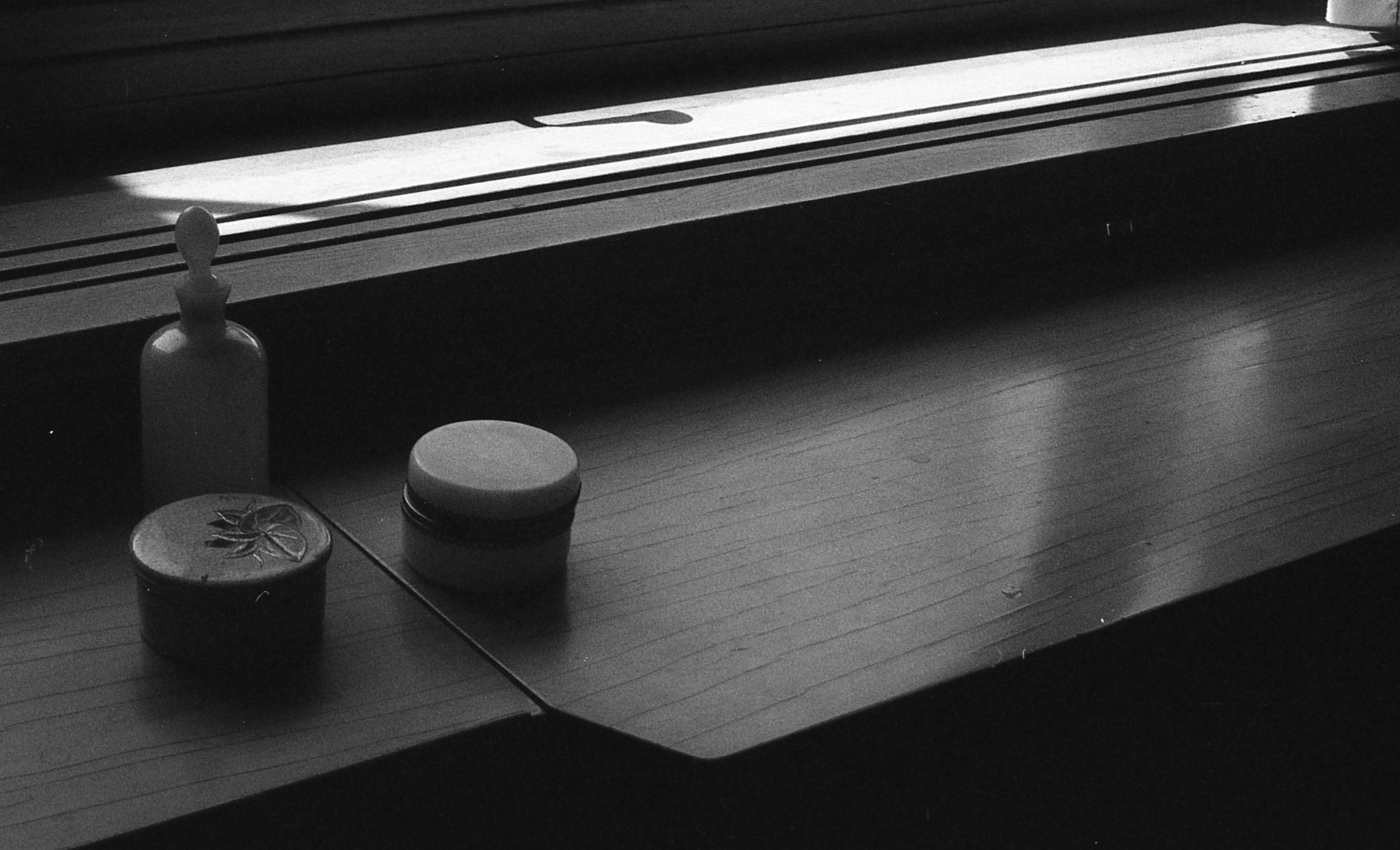 Charlotte Moth, Dim glows at Marcelle Alix, photo 41