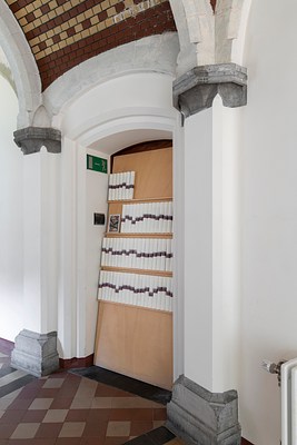 Image 2 of 30