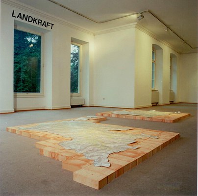 Image 2 of 6