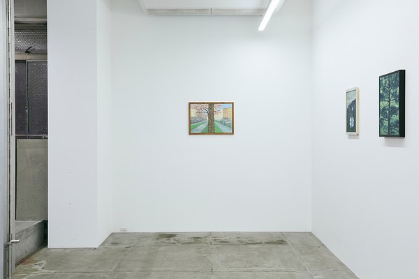Image 2 of 28