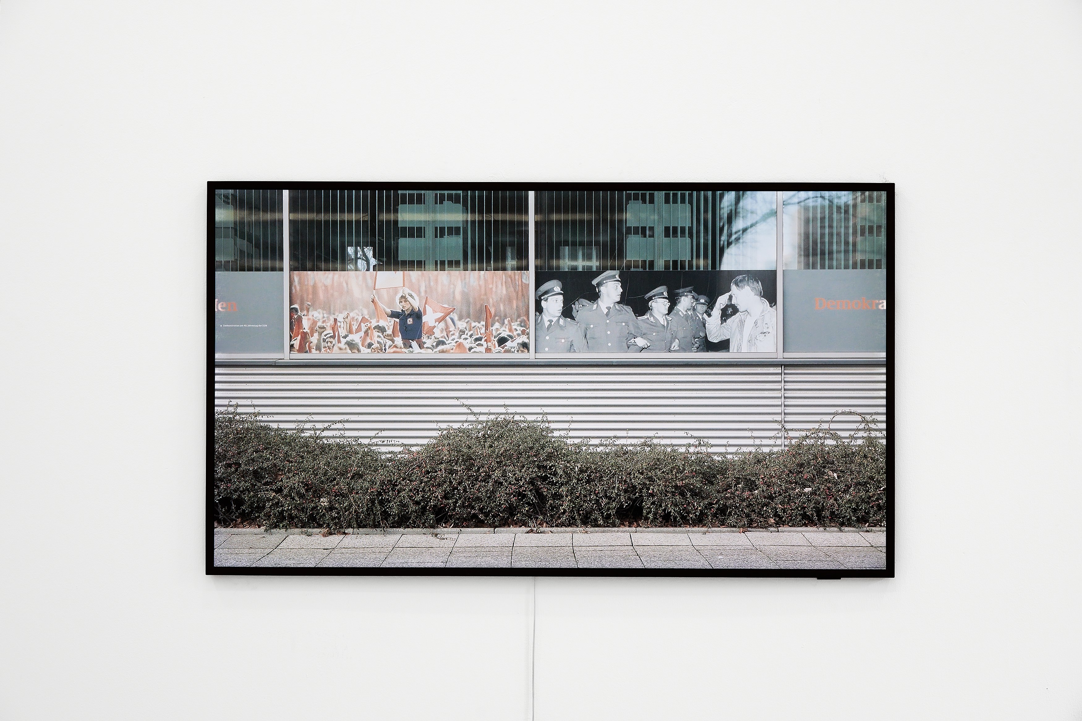 John Miller, Everything & More at Meyer Riegger, photo 68