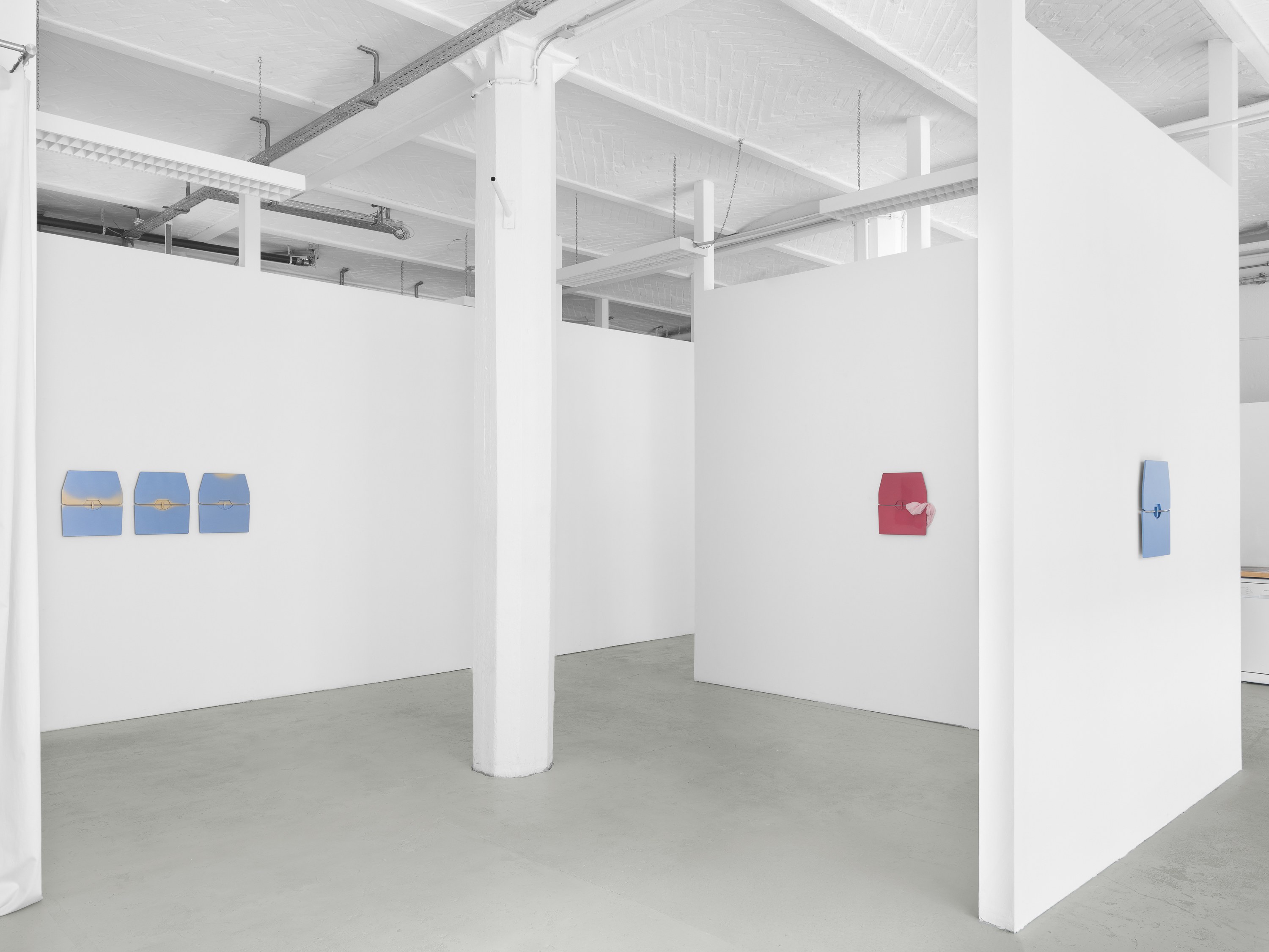 Lena Marie Emrich, Brace, Brace at Office Impart, photo 9