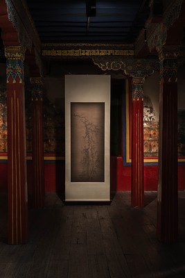 Image 2 of 39