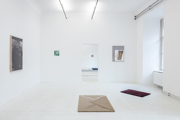 Image 2 of 28