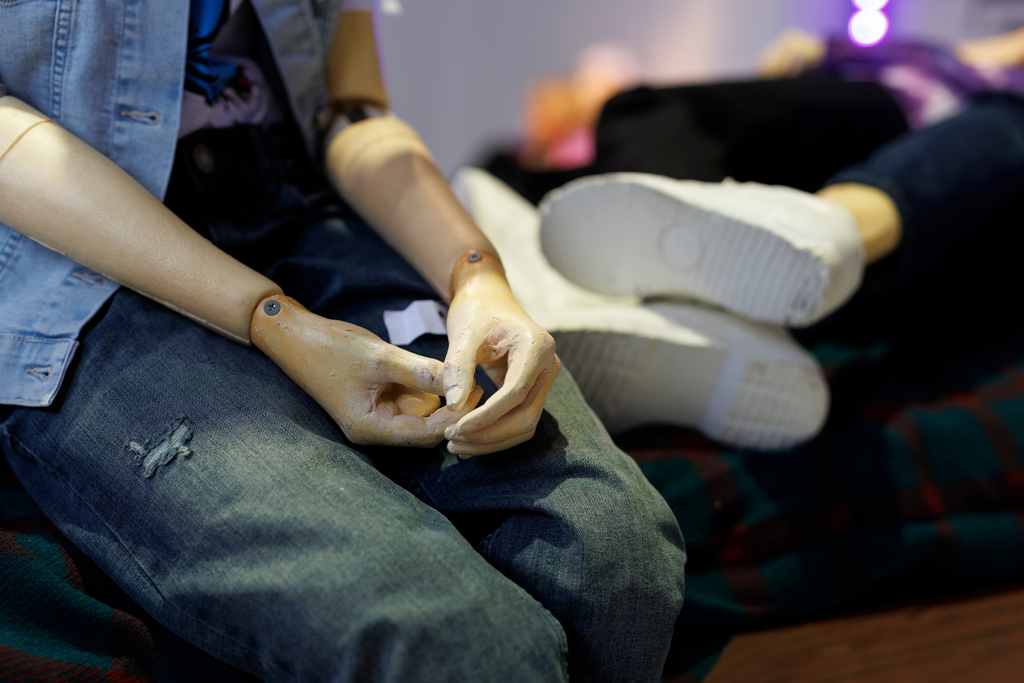 Gisèle Vienne, This Causes Consciousness to Fracture – A Puppet Play at Haus am Waldsee, photo 14