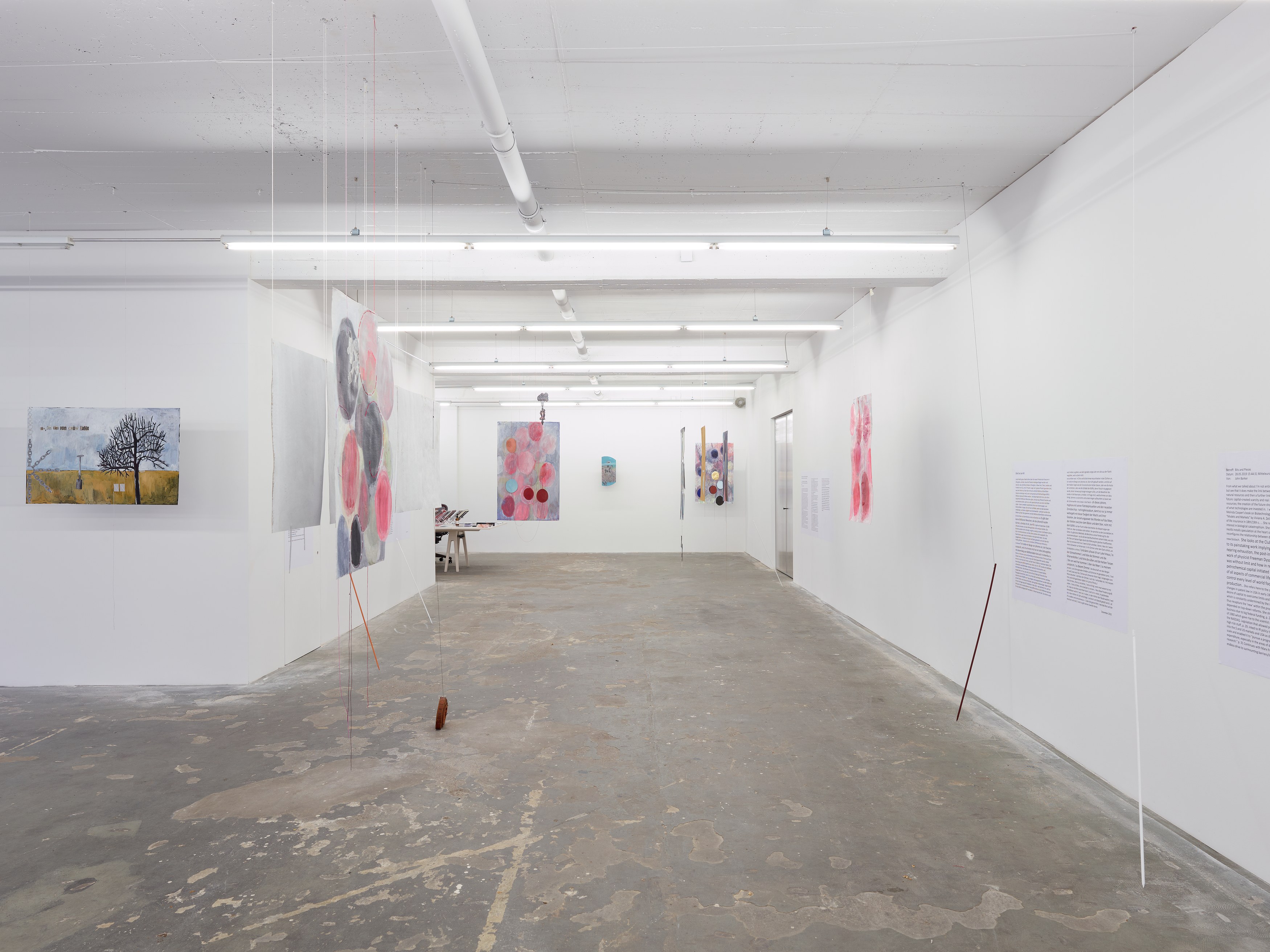 Alice Creischer, SurSurSurplus at KOW, photo 5