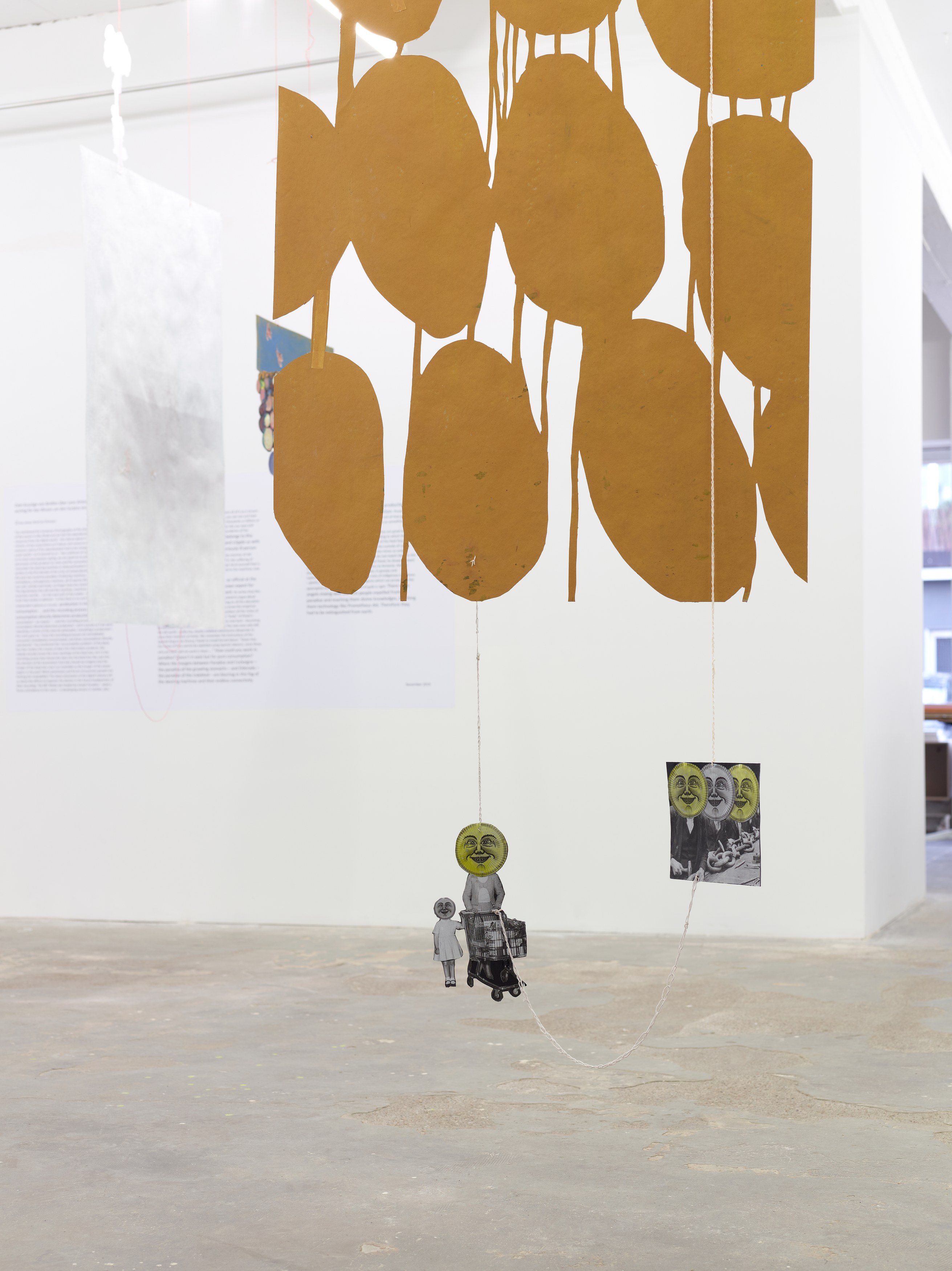 Alice Creischer, SurSurSurplus at KOW, photo 15