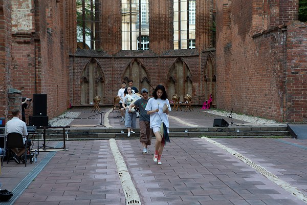 Image 11 of 104