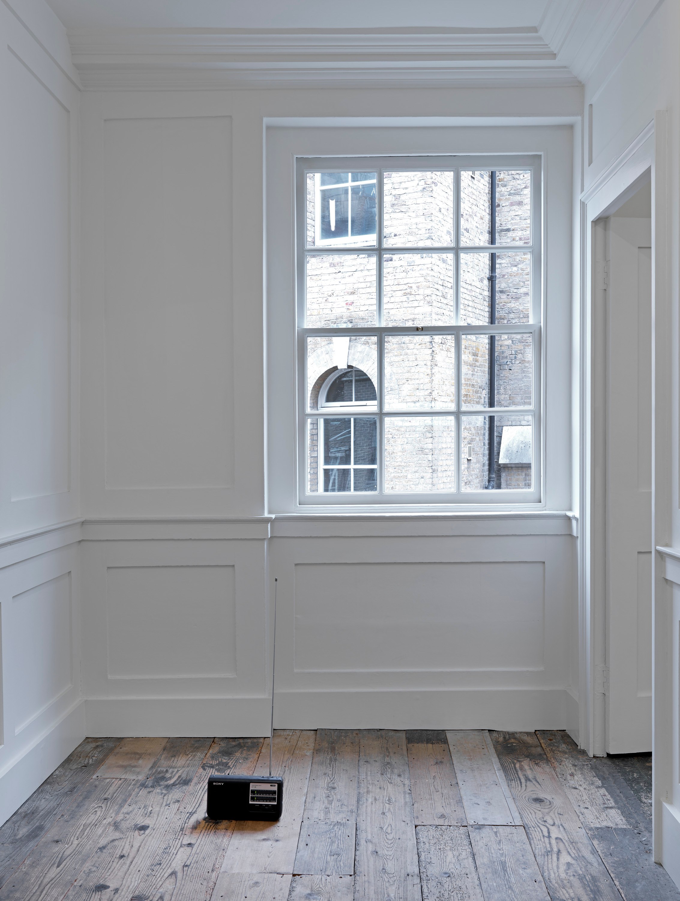 Lutz Bacher, Aye! at Raven Row, photo 30