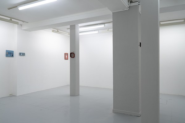 Image 3 of 27