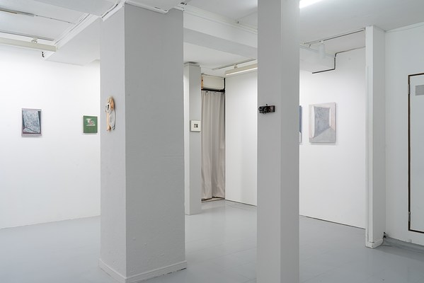 Image 9 of 27