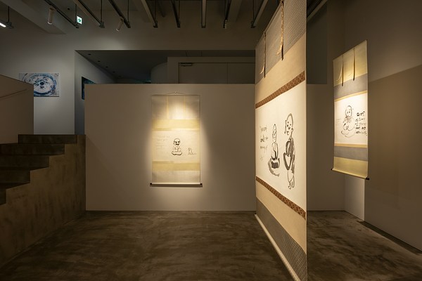Image 3 of 27
