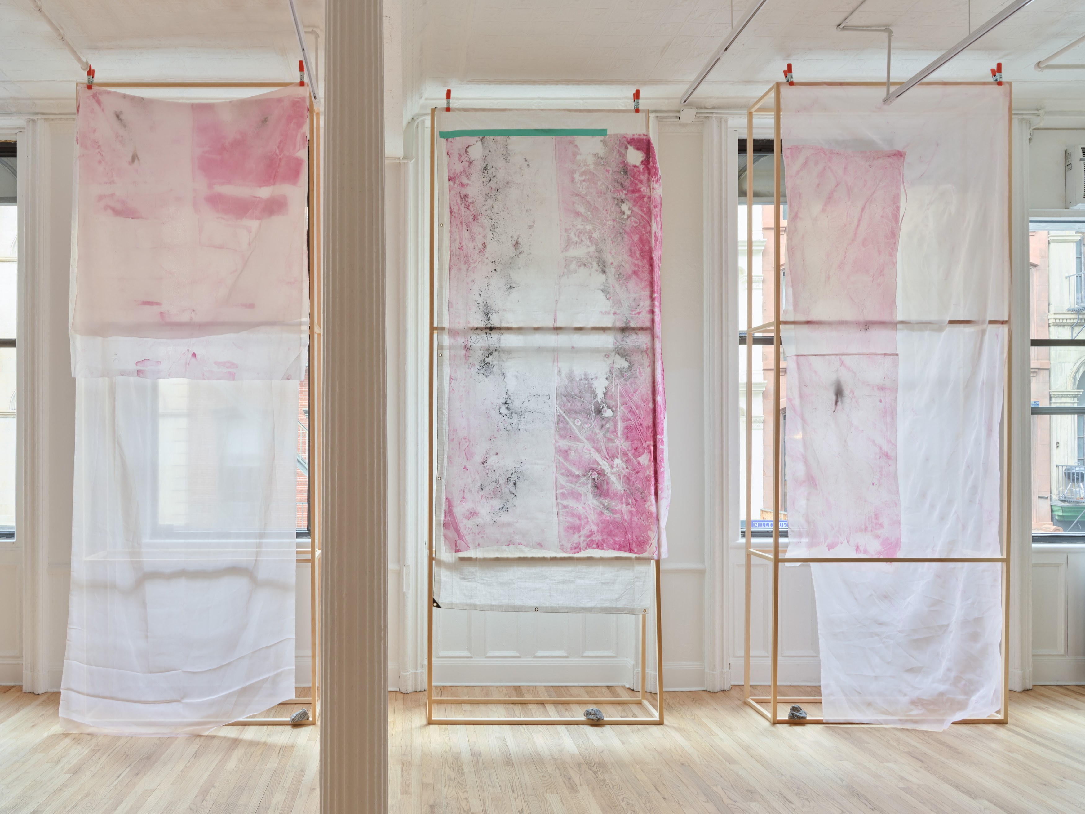 Duane Linklater, Dressing at Bortolami, photo 7