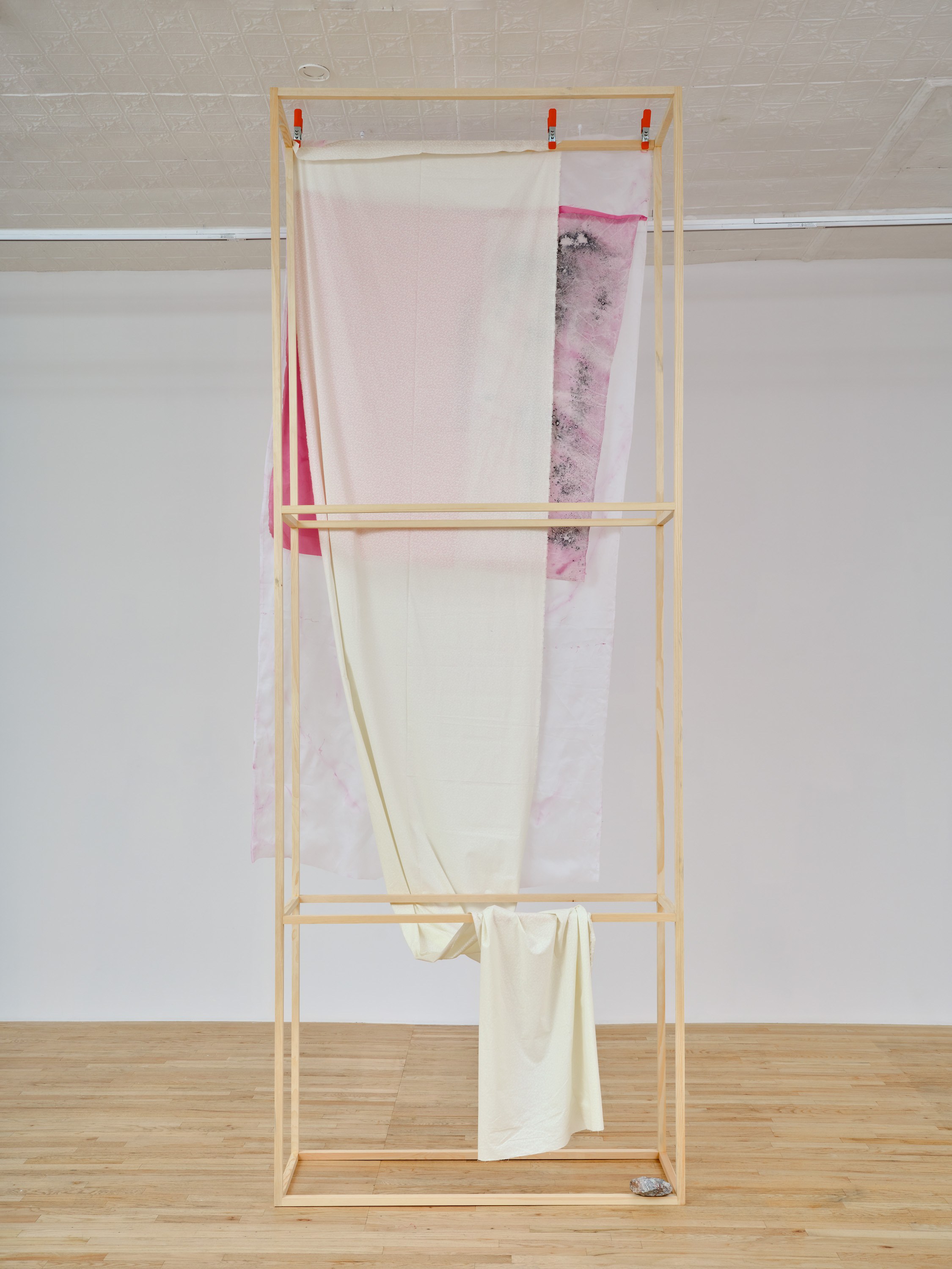 Duane Linklater, Dressing at Bortolami, photo 12