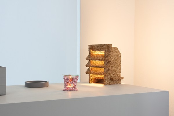 Image 4 of 7
