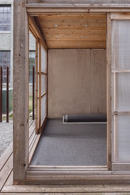 Image 3 of 9